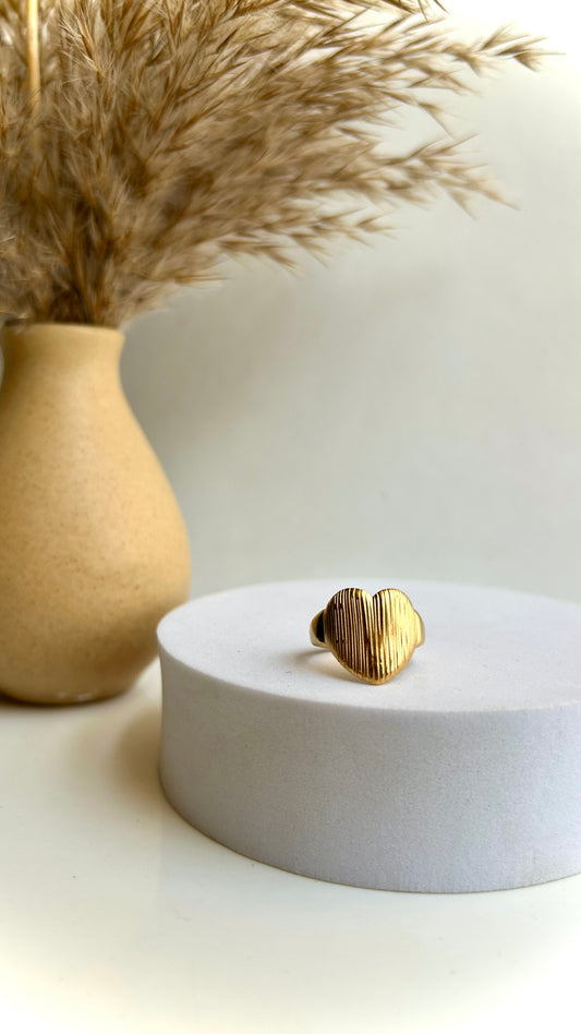 Chunky heart adjustable ring