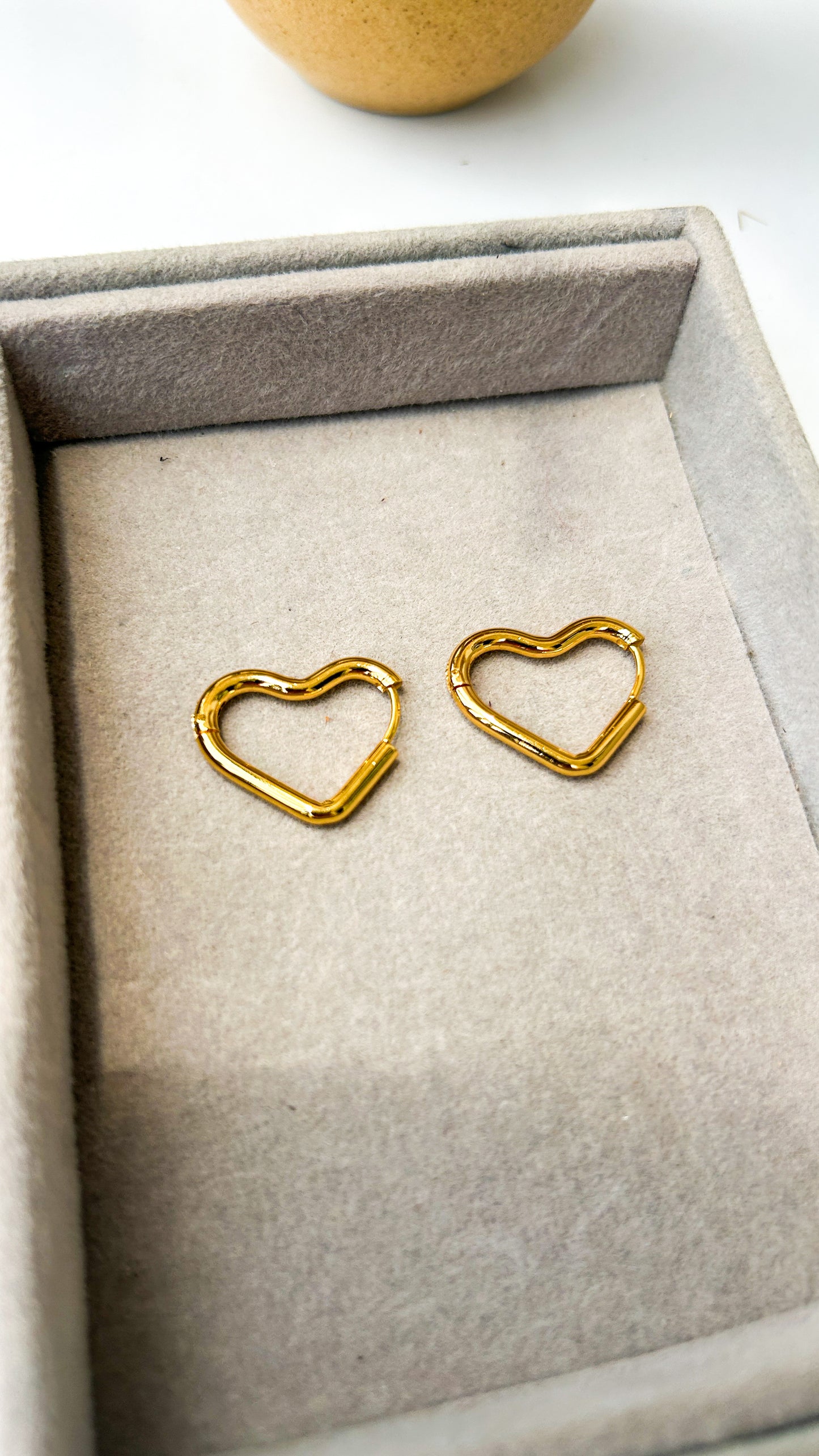 Shraddha kapoor inspired heart hoops