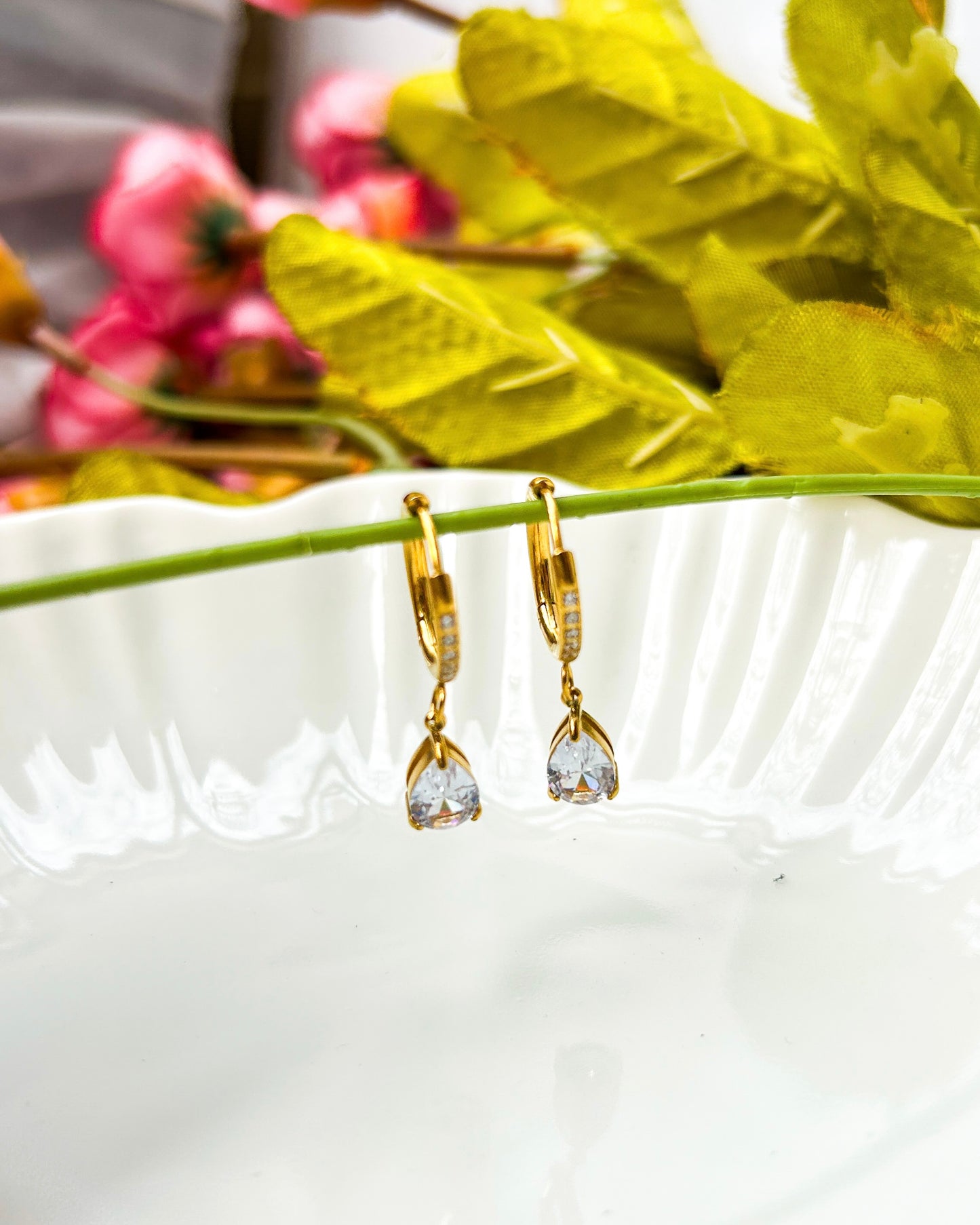 Statement drop earrings