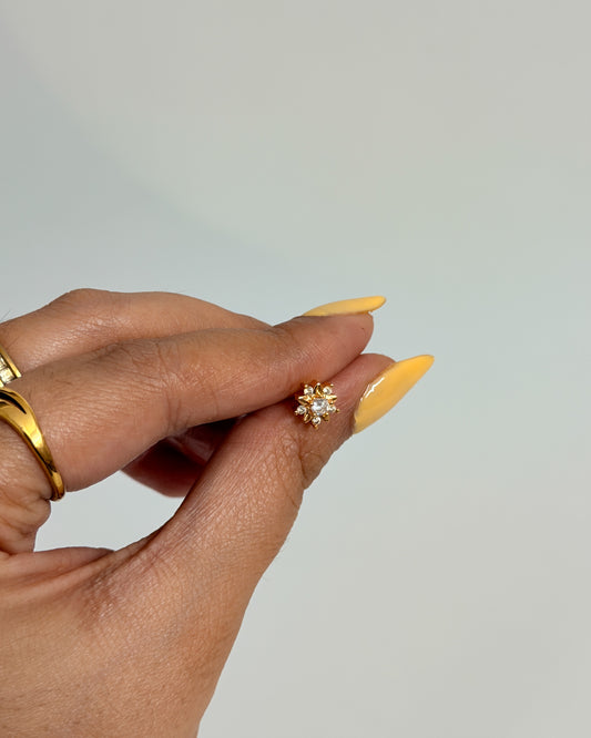 Star of awn ball back studs