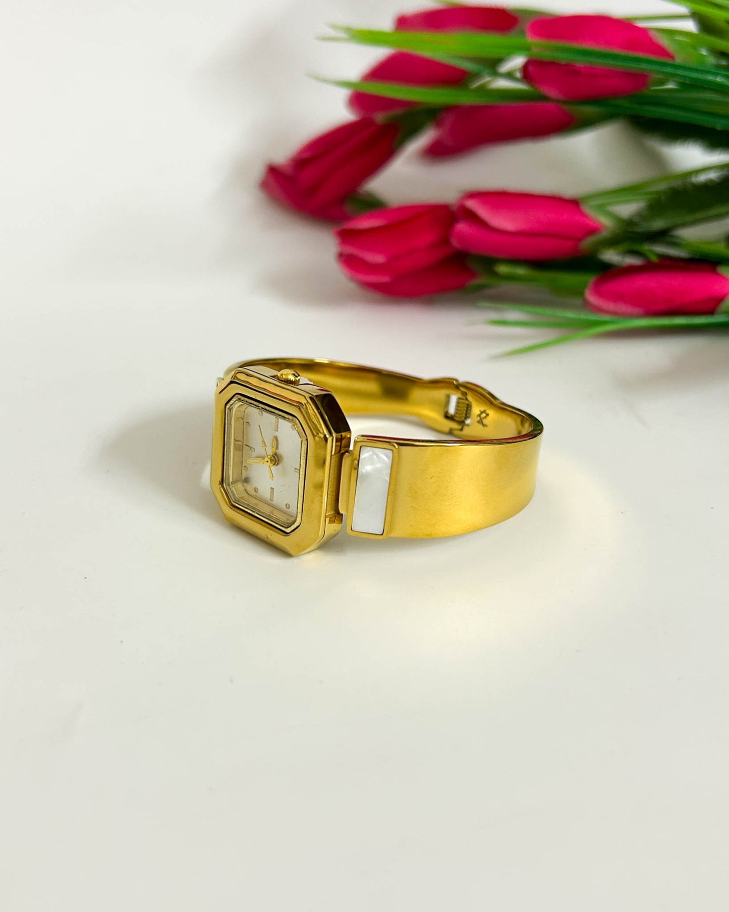 Mop square thin wrist baby size watch