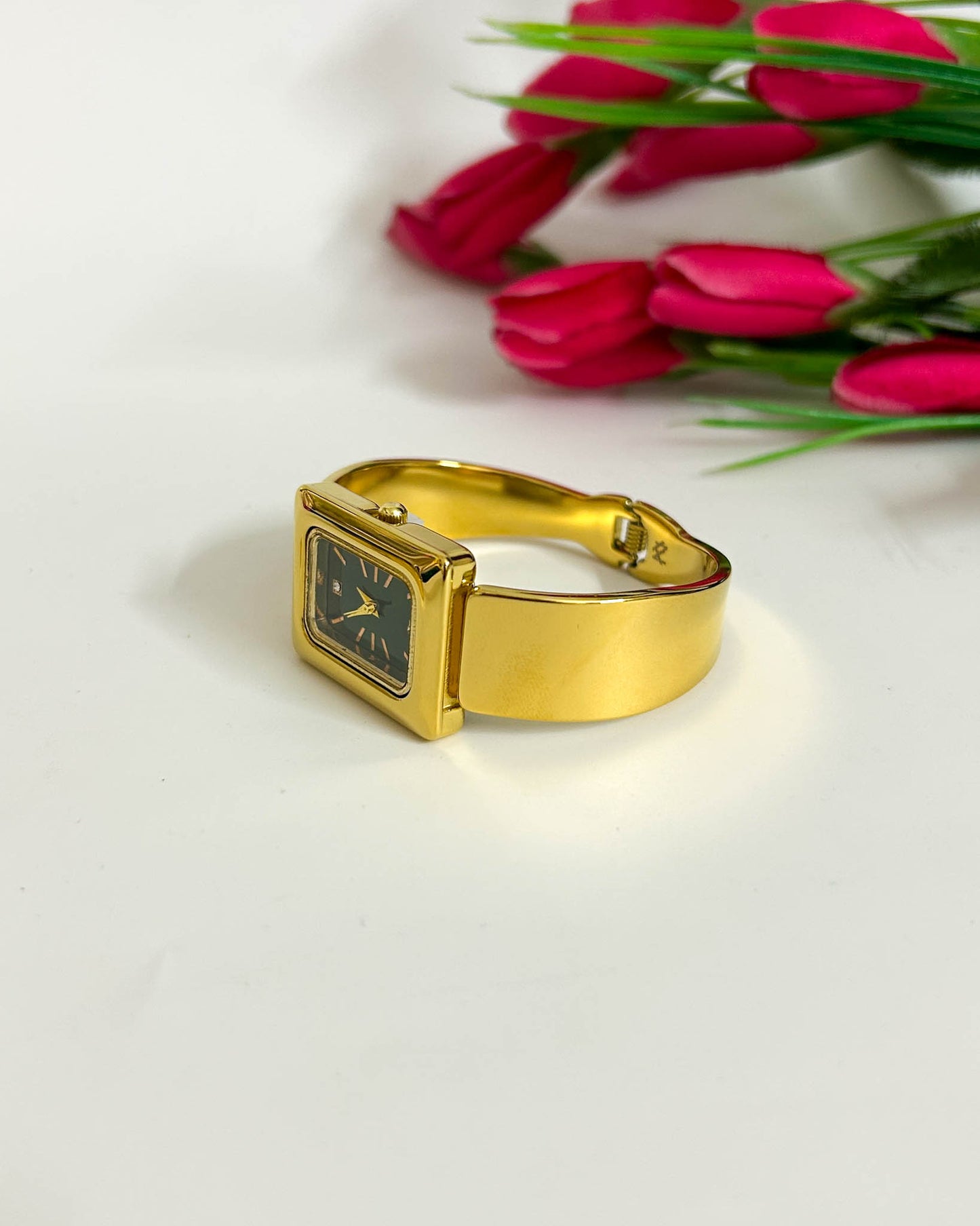 Rectangular thin wrist baby size watch