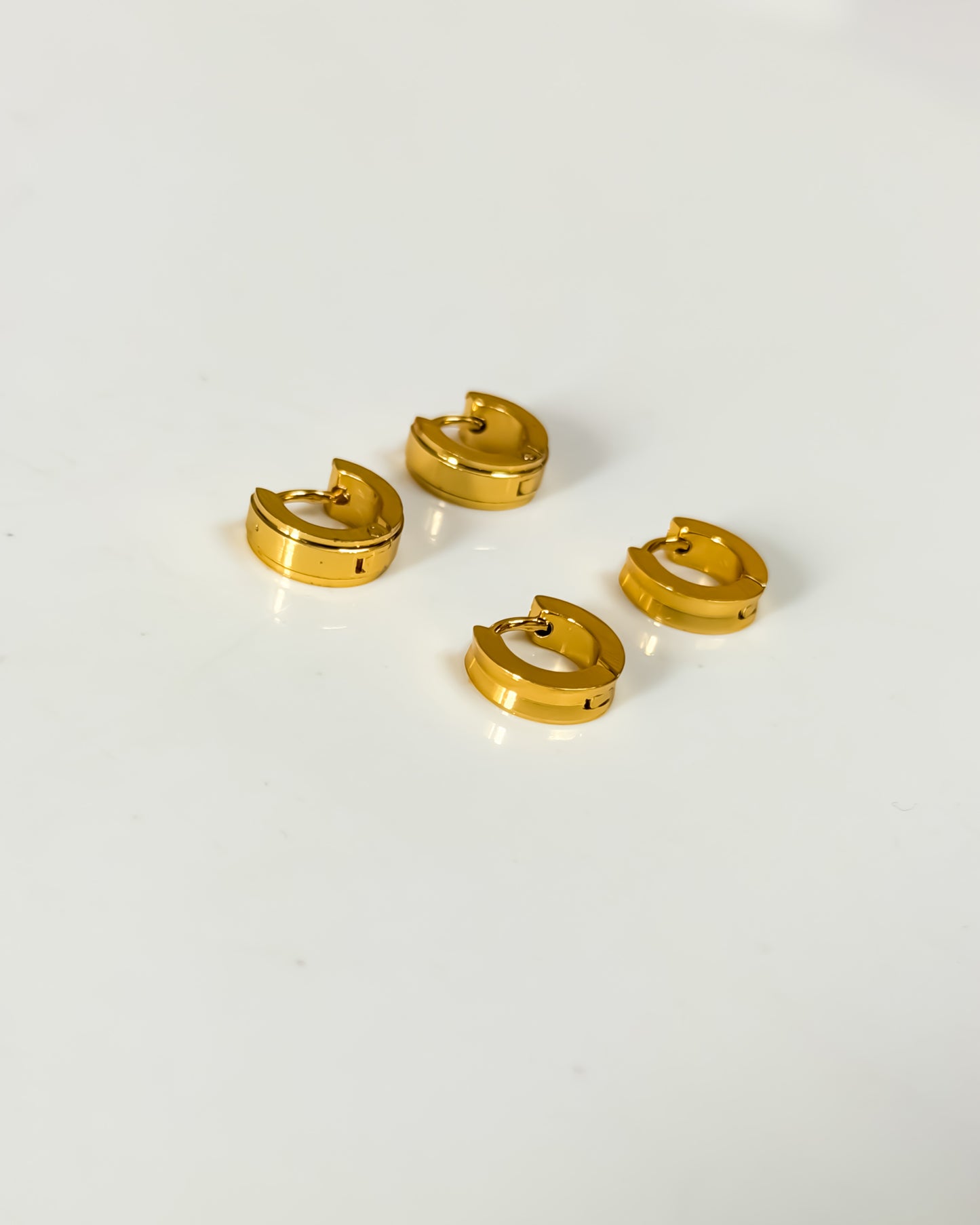 Mini huggies for multiple piercing