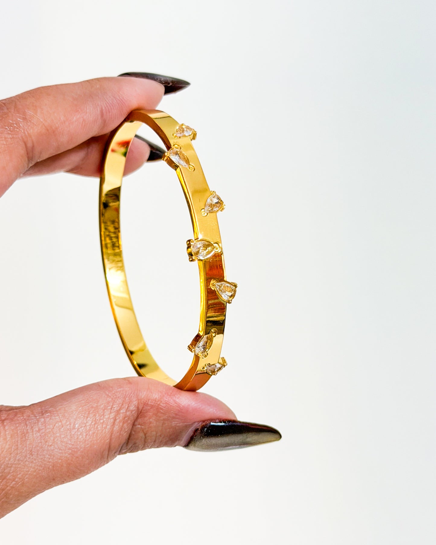 Delicate diamond bracelet