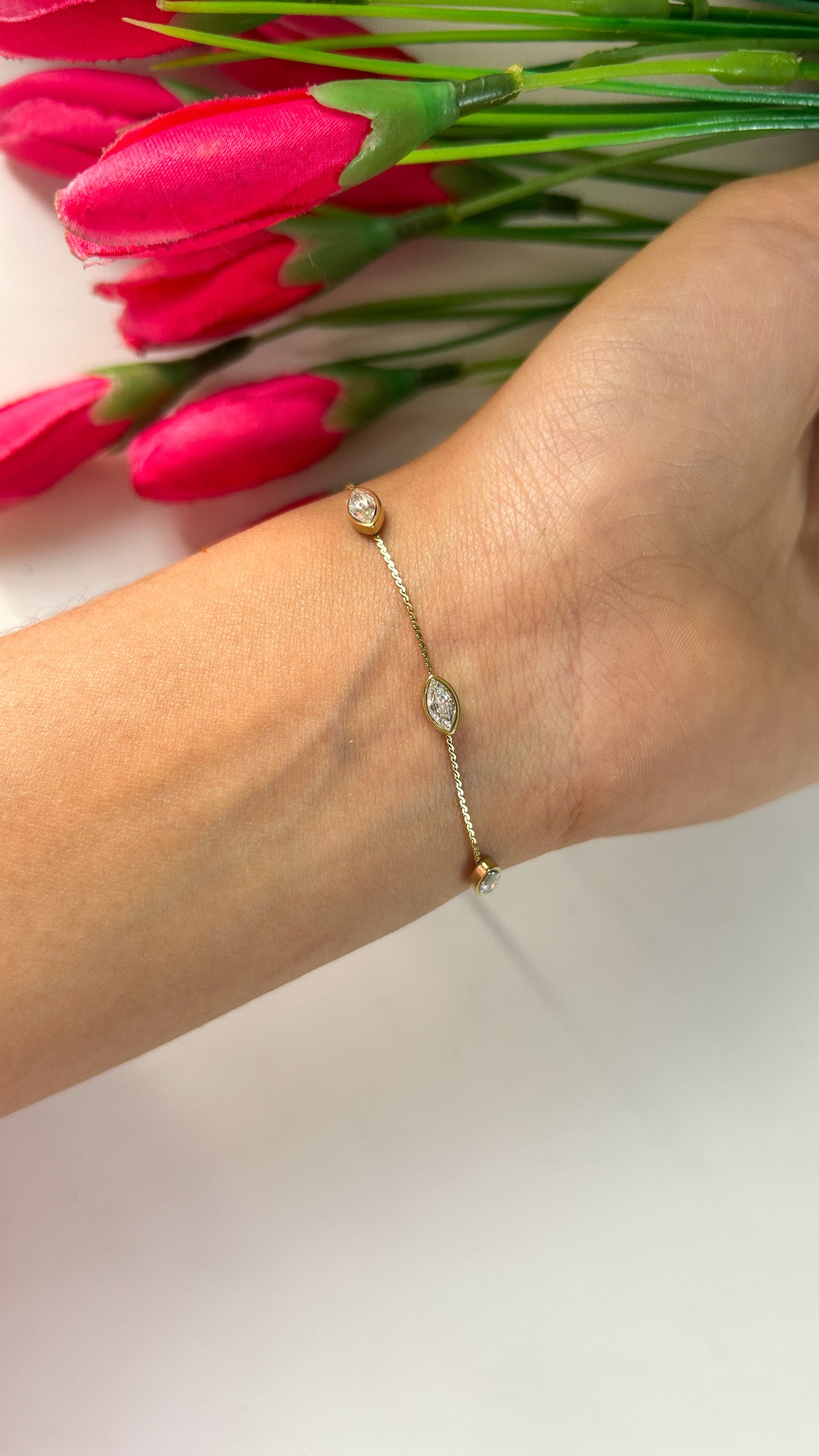 Luna drop Bracelet