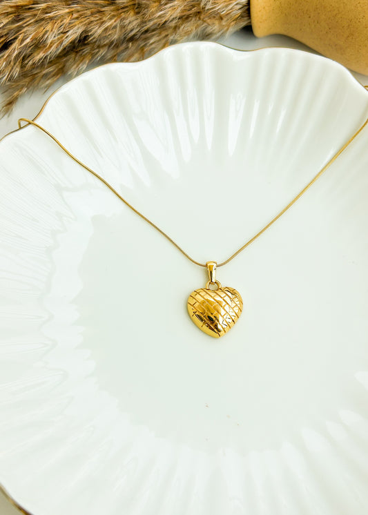 Chunky heart necklace