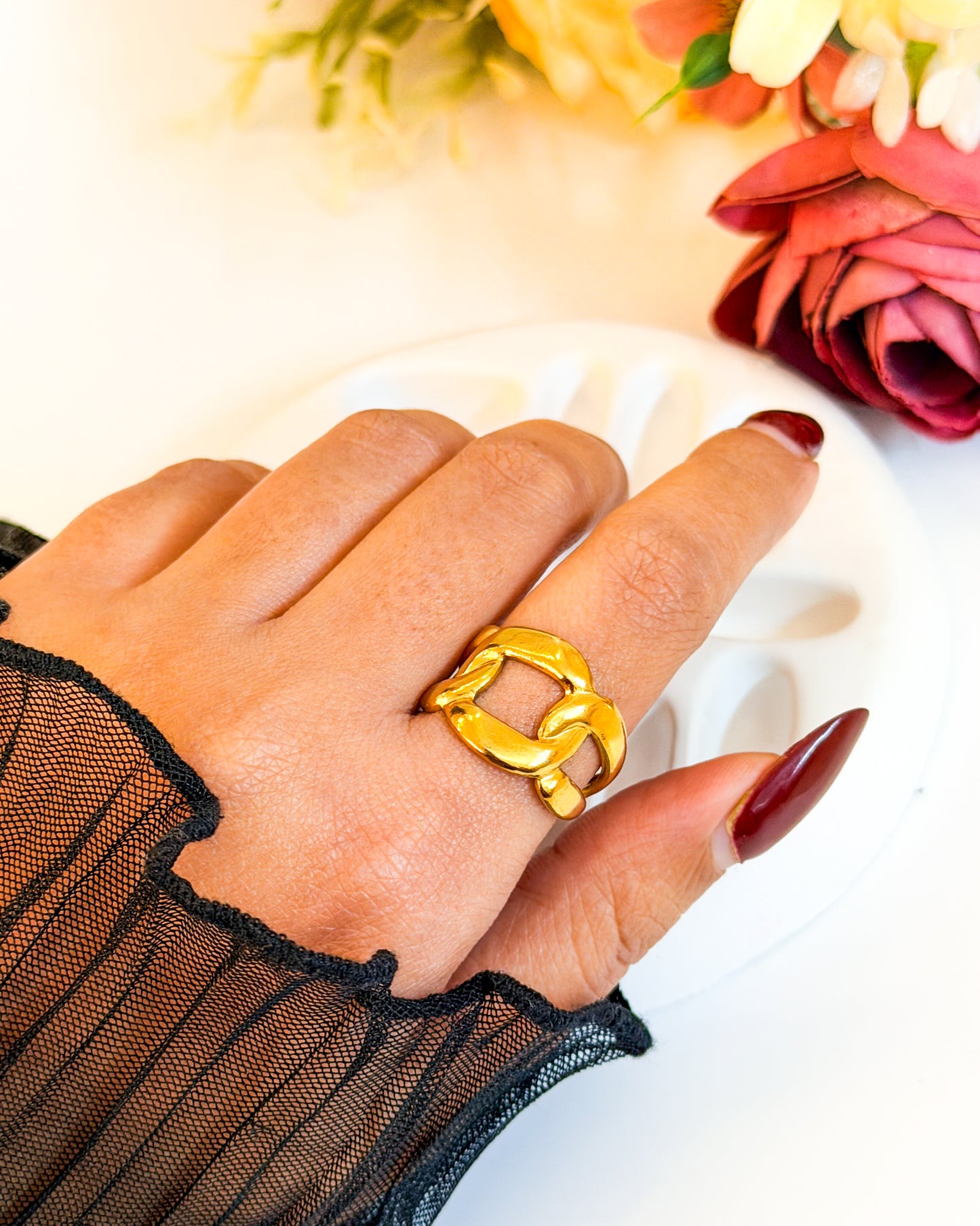 Broad chain Adjustable ring