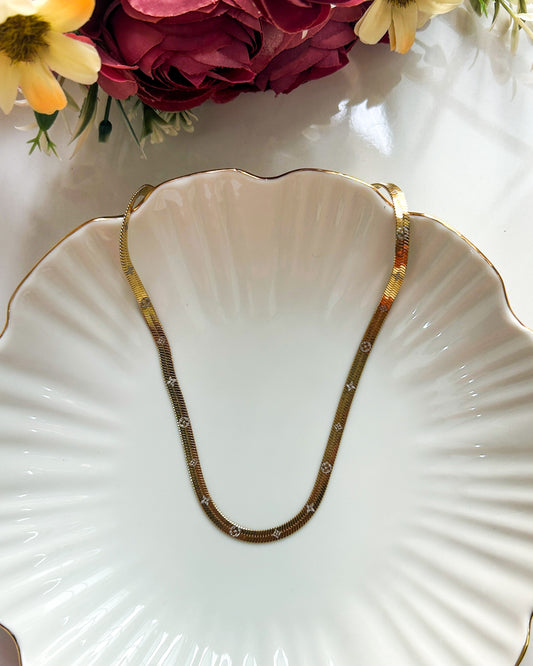 Brand detailed snake chain