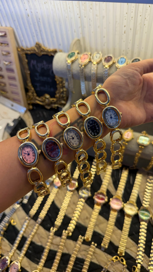 Ovel classic link chain watch