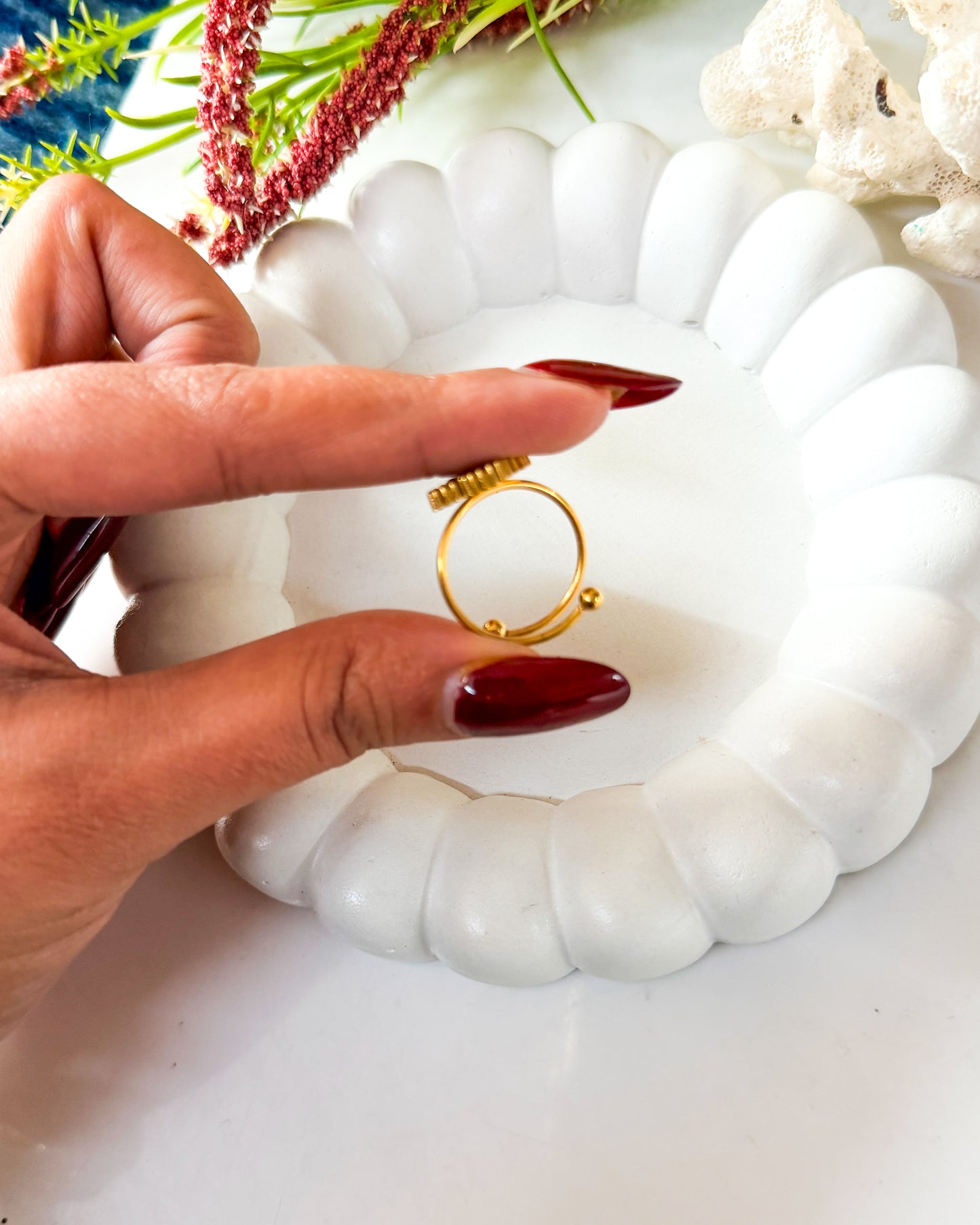 Clover adjustable ring