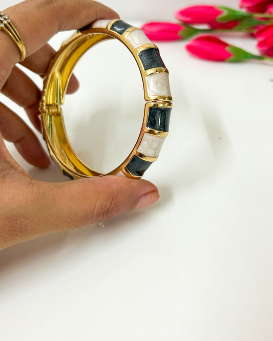 Black and white Italian bracelet