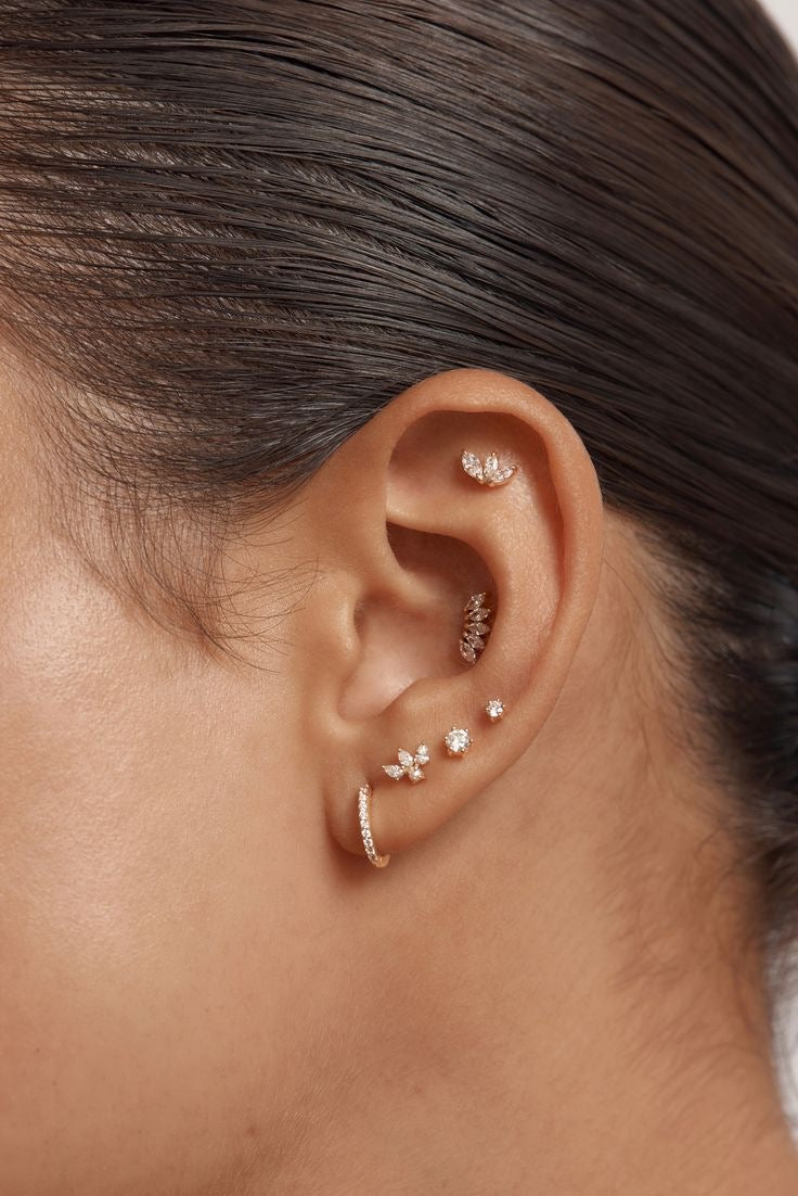 Lotus flatback studs