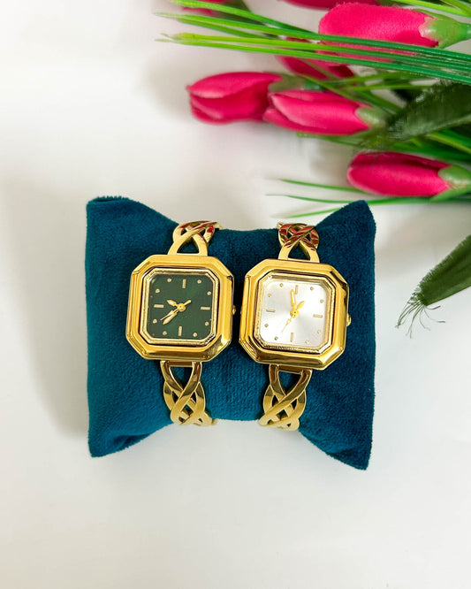 Wave pattern thin wrist baby size watch