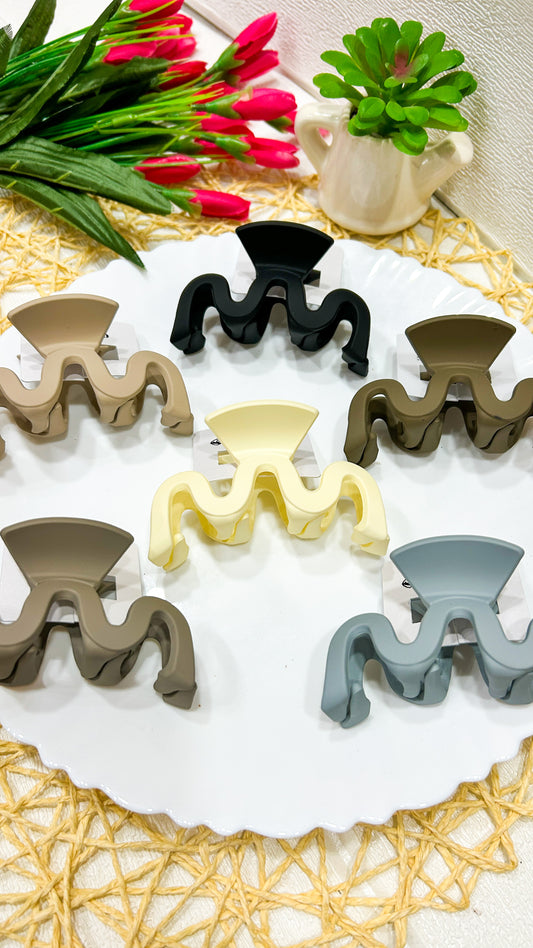 Premium zig zag claw clips