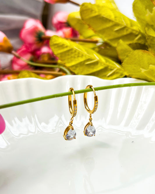 Statement drop earrings