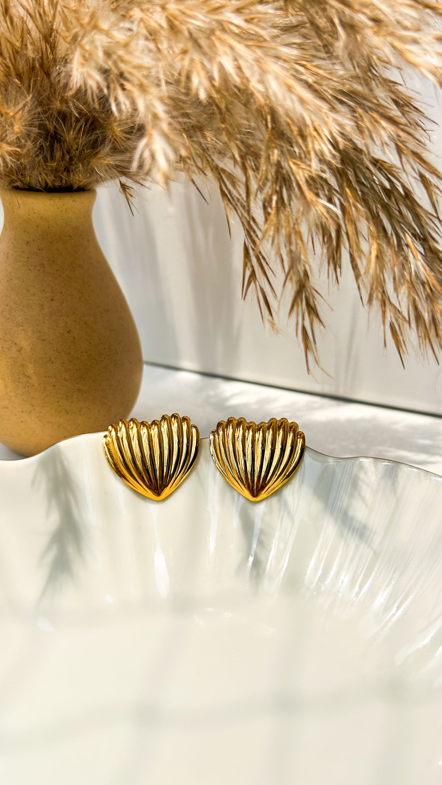 Puffed heart earrings