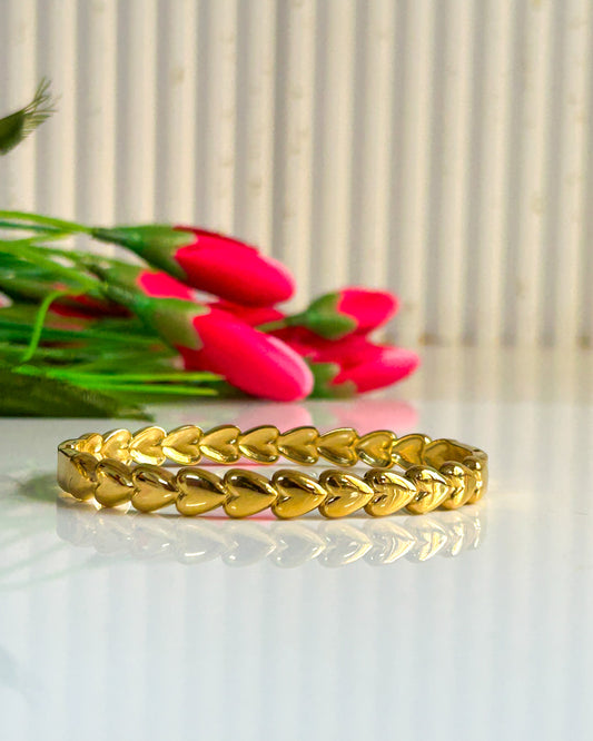 Heart link bracelet