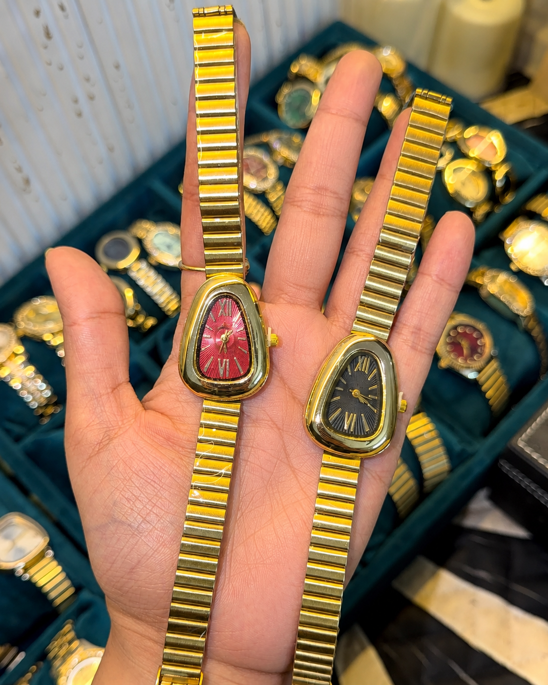 Elite triangle watch