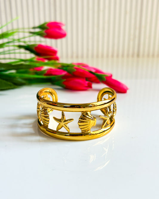 Shell adjustable bracelet