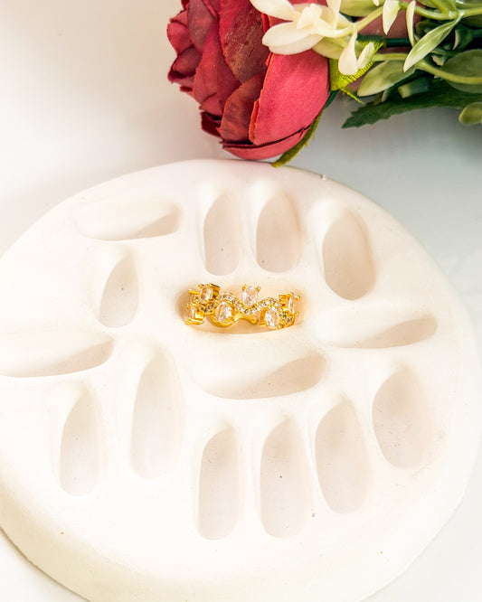 Studded wavy adjustable ring