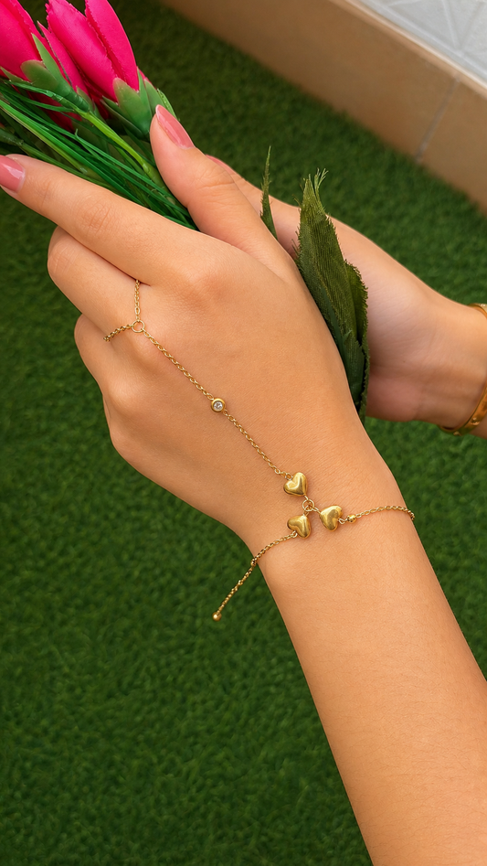 Cluster heart hand chain