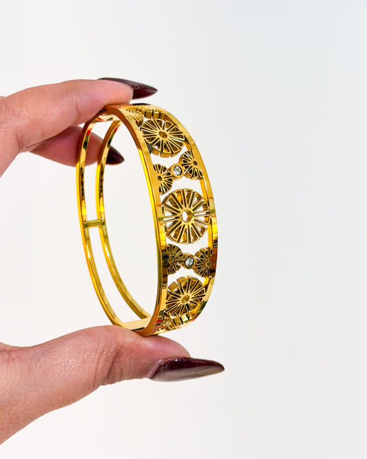 Designer flower bracelet