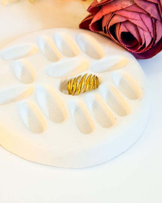 Slant fence adjustable ring