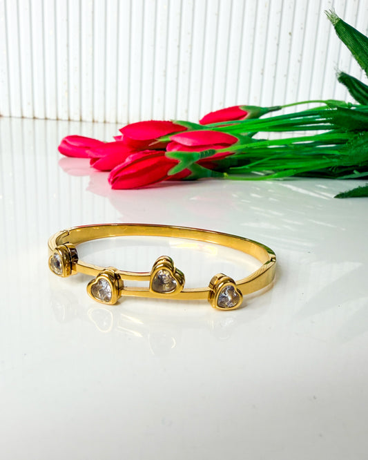 Heart stone bracelet