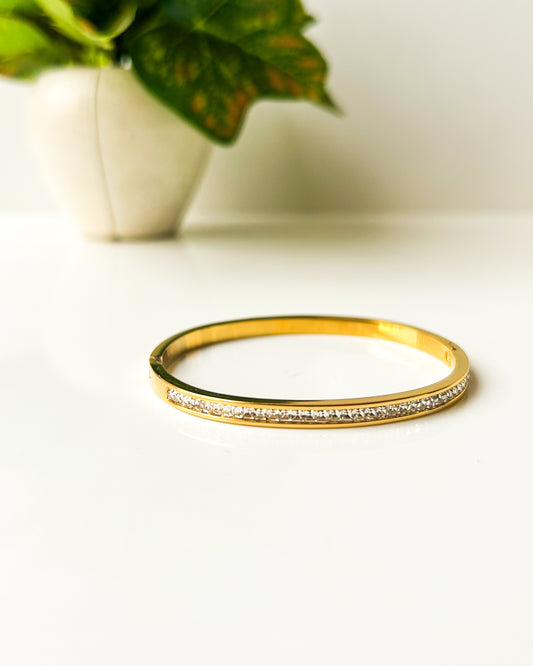 Viral studded thin wrist/ baby size bracelet