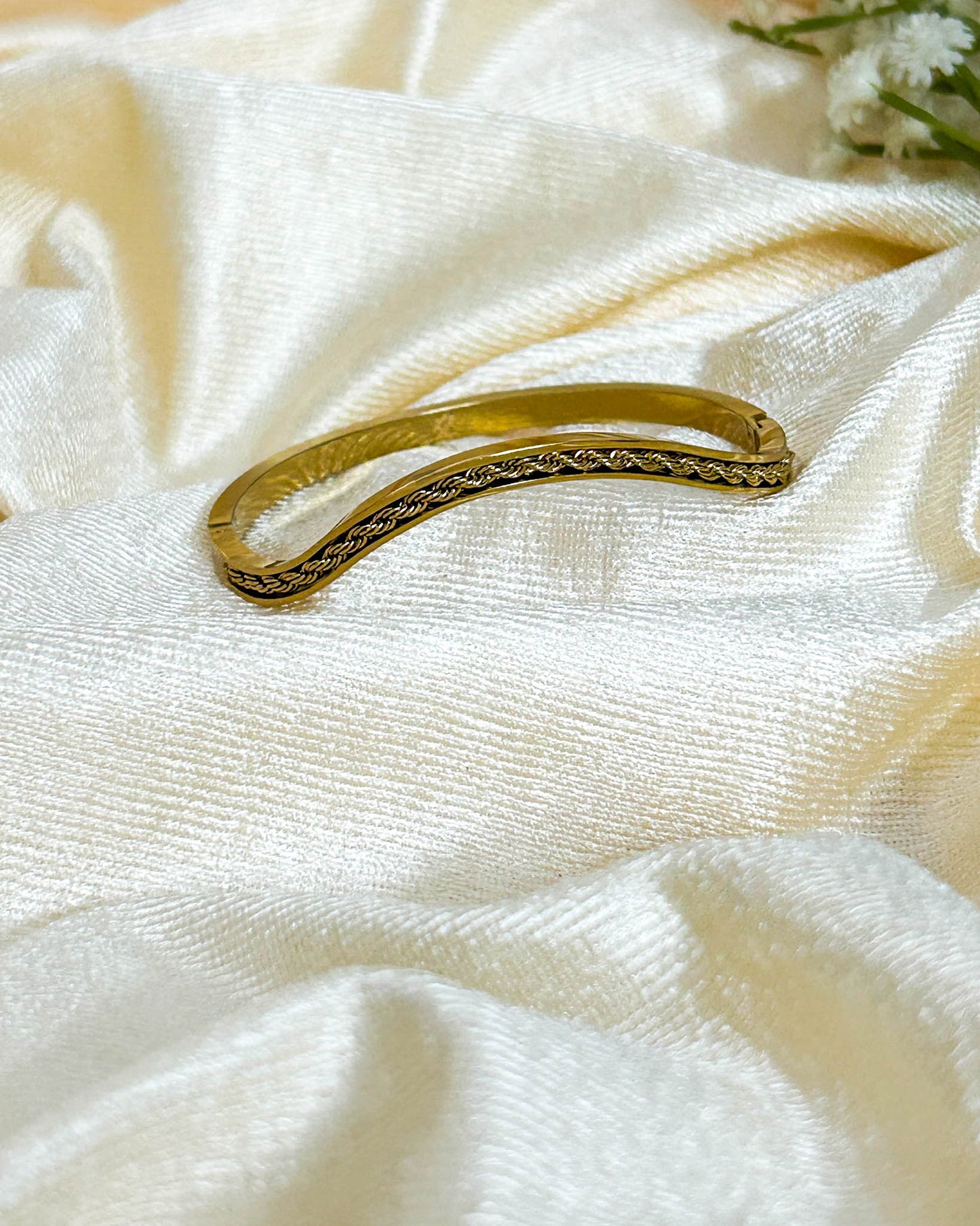 Designer rope wavy bracelet