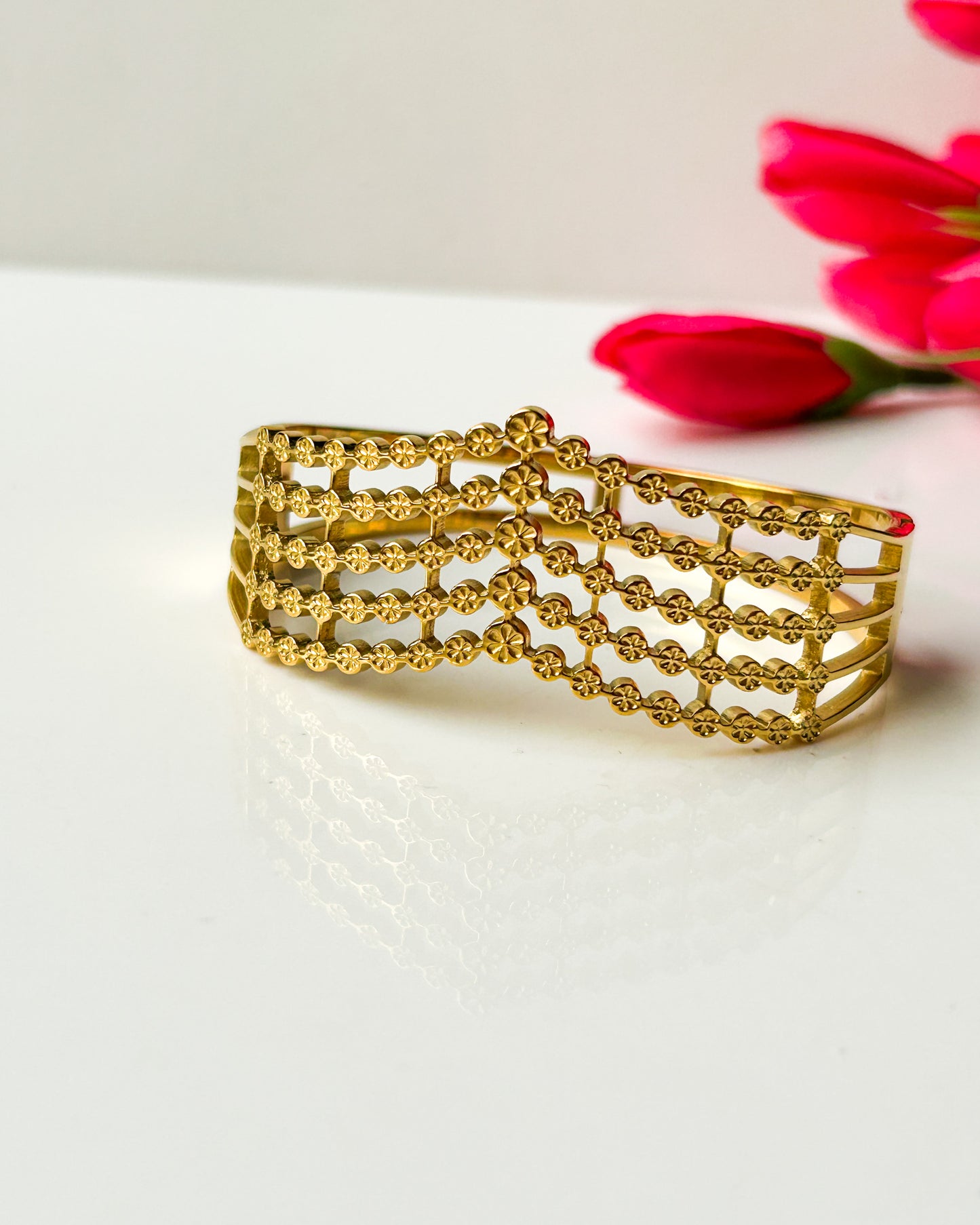 Crown v bracelet