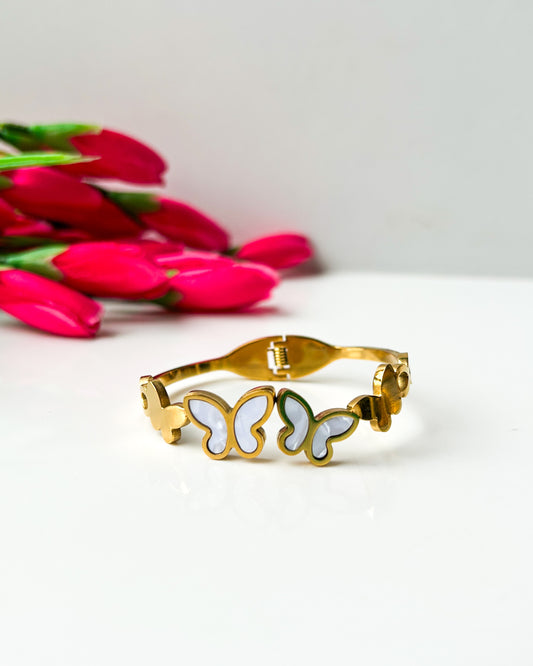 Mop butterfly thin wrist bracelet