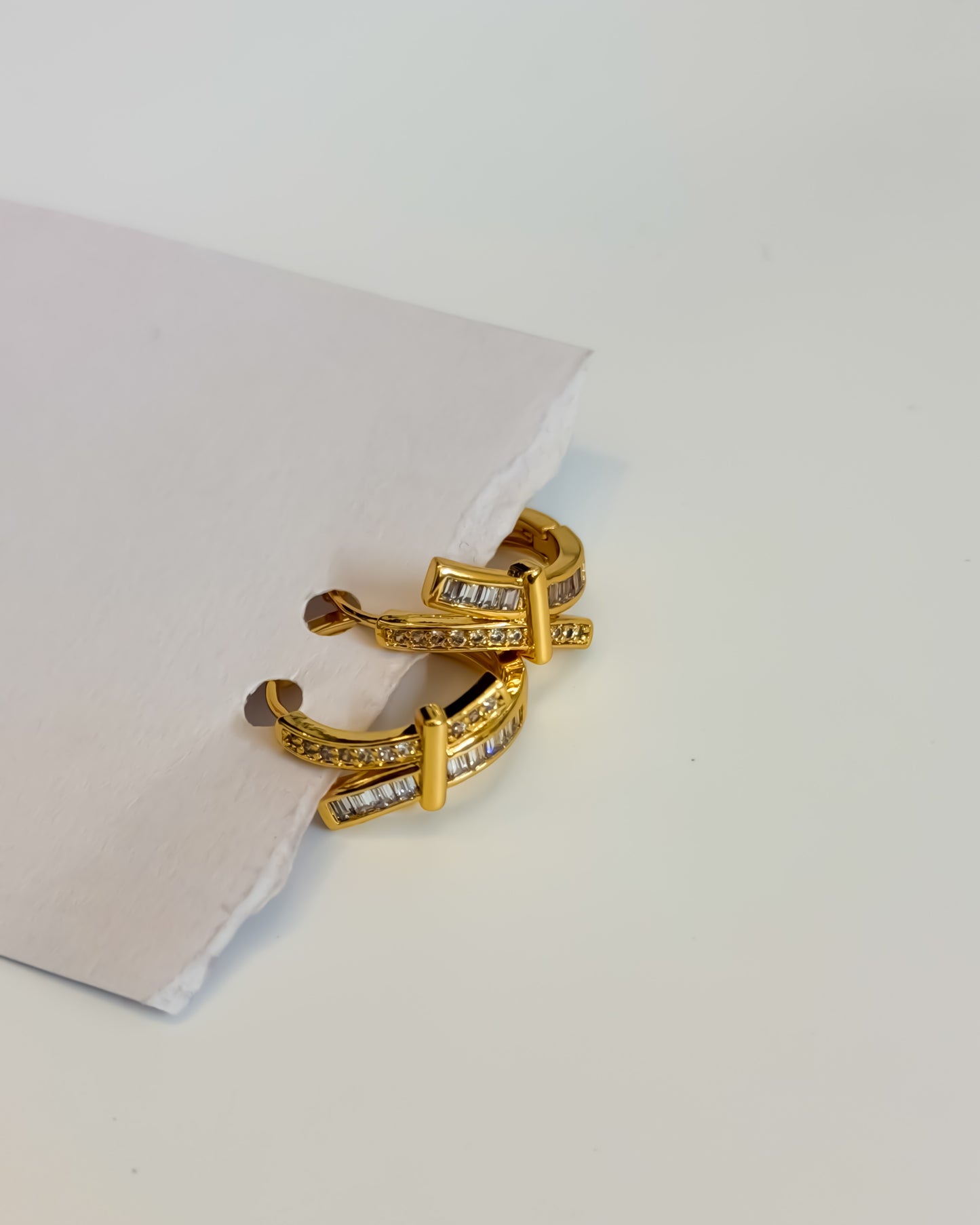 Studded knot hoops for lobe piercing