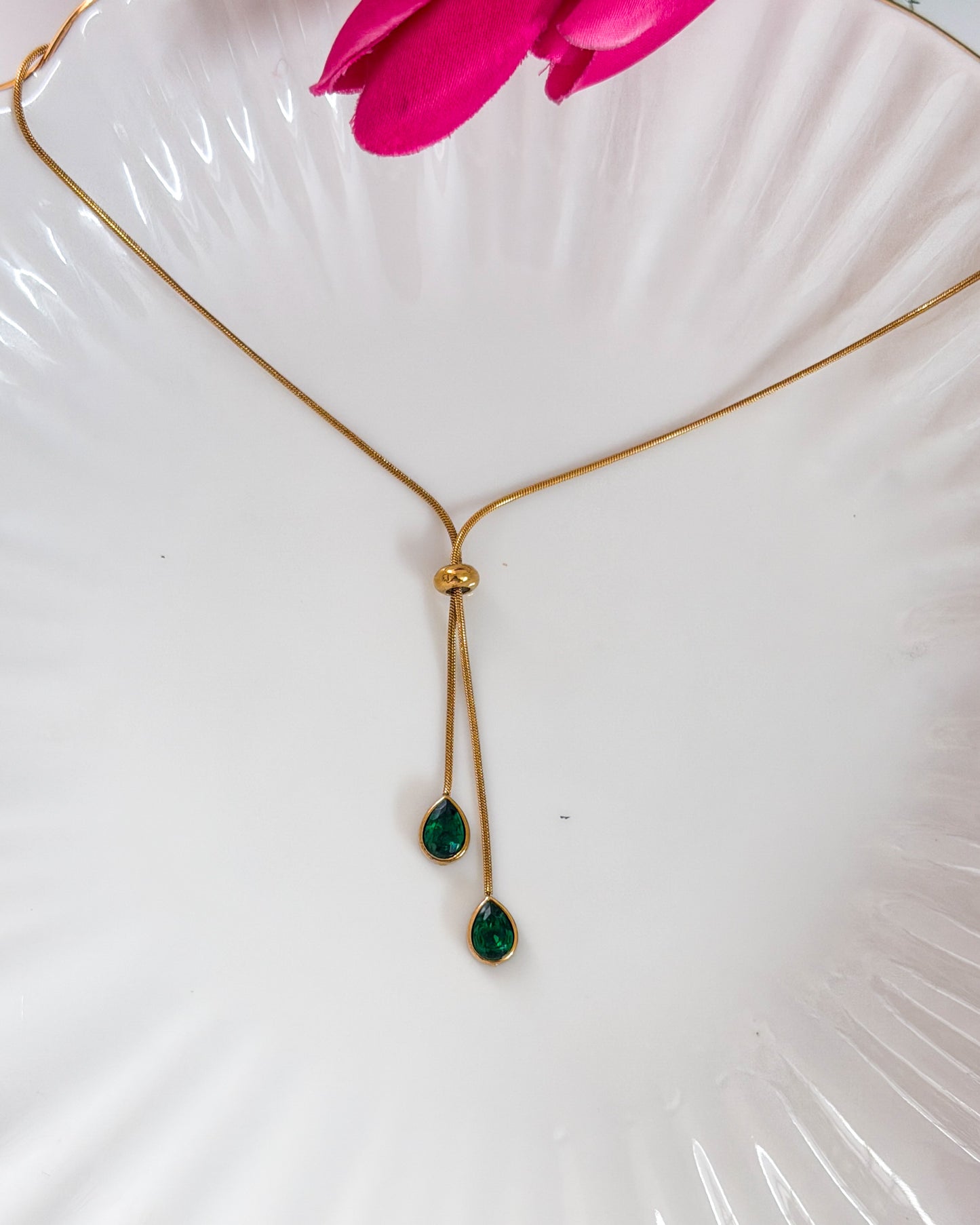 Adjustable green stone drop necklace