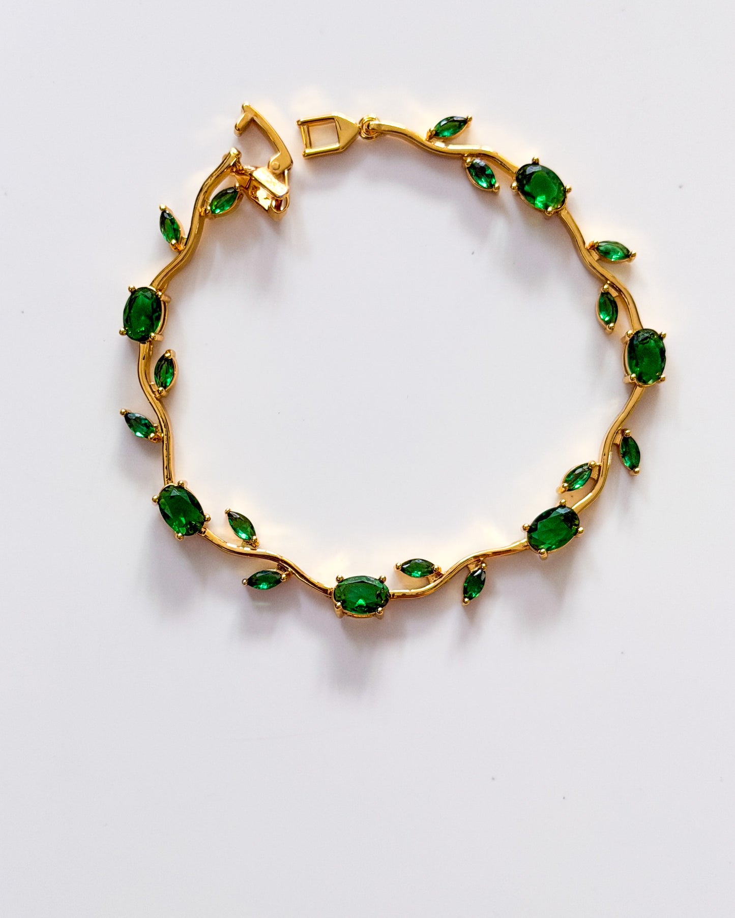 Green tulip bracelet