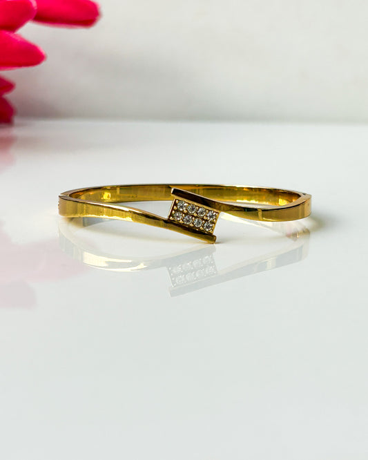 Delicate thin wrist / baby size barcelets