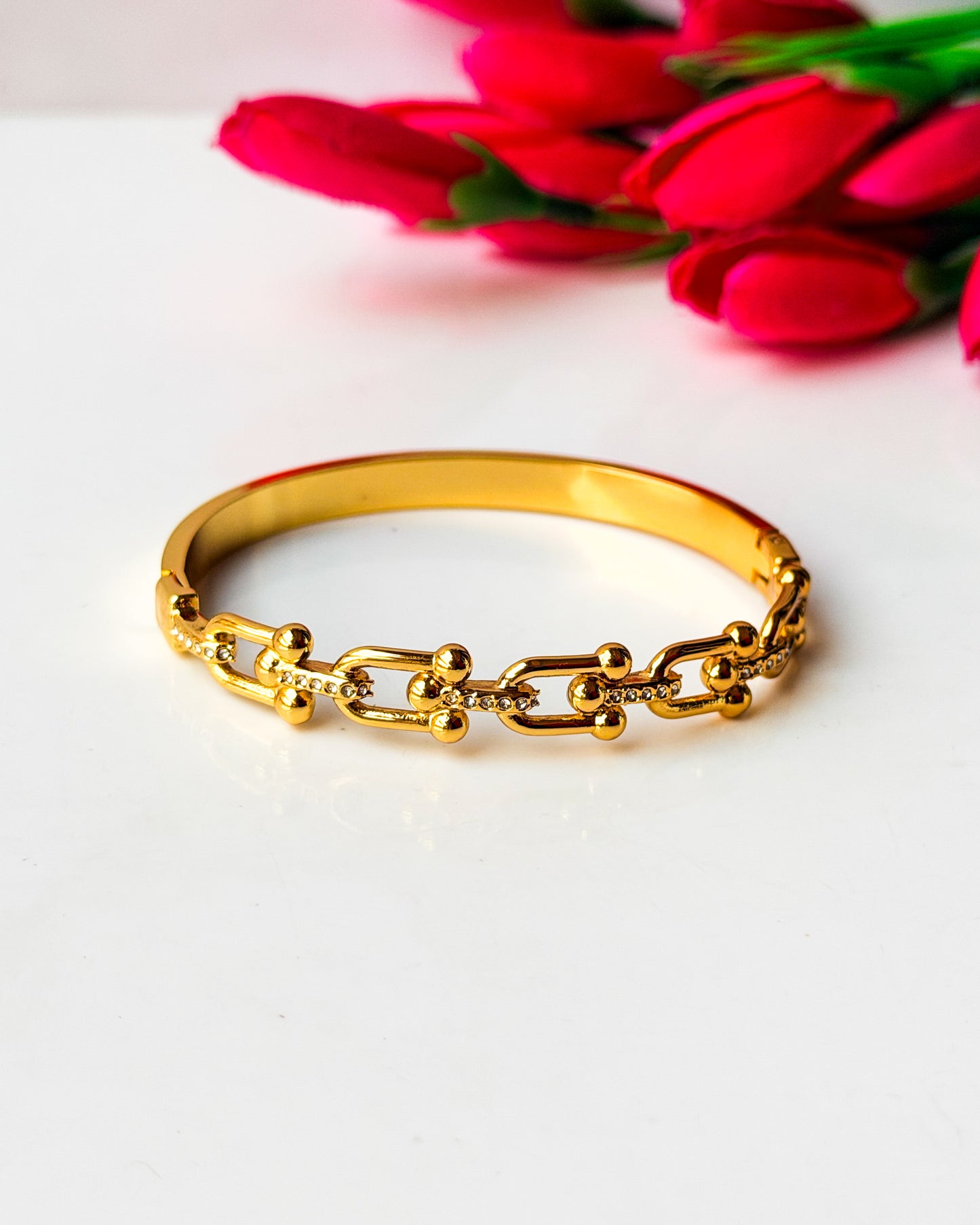 Studded link bracelet