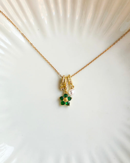 Green flower Charm necklace
