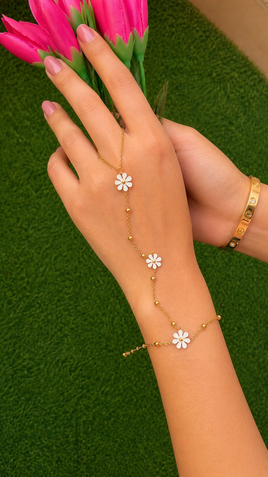 Daisy floral hand chain