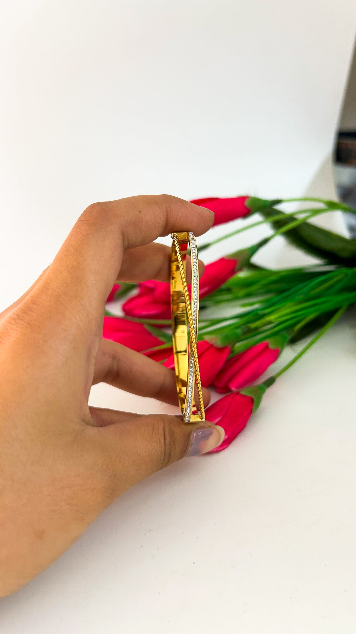 Infinity spark bracelet