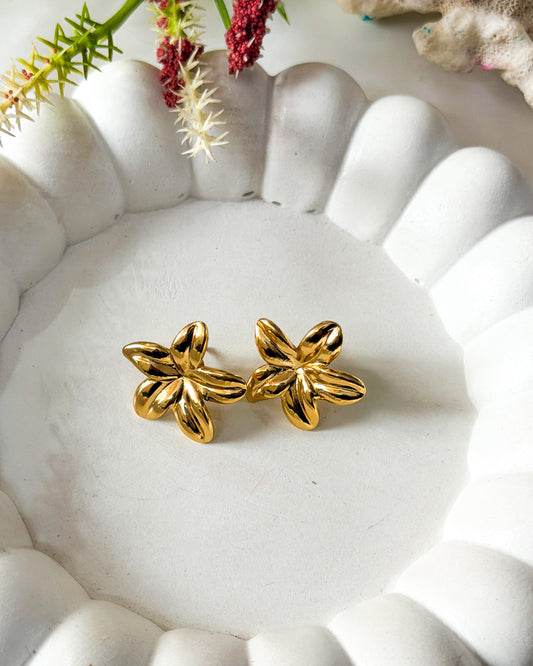 Mini floral earring