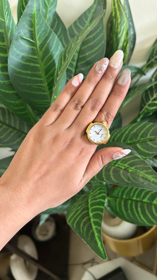 Studded ring watch