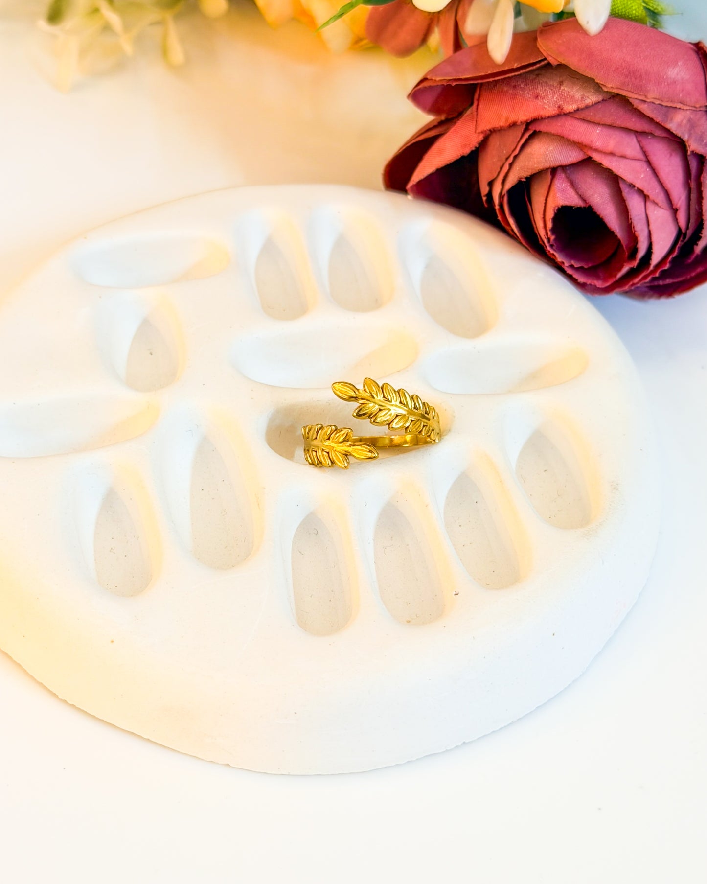 Leaf wrap Adjustable ring