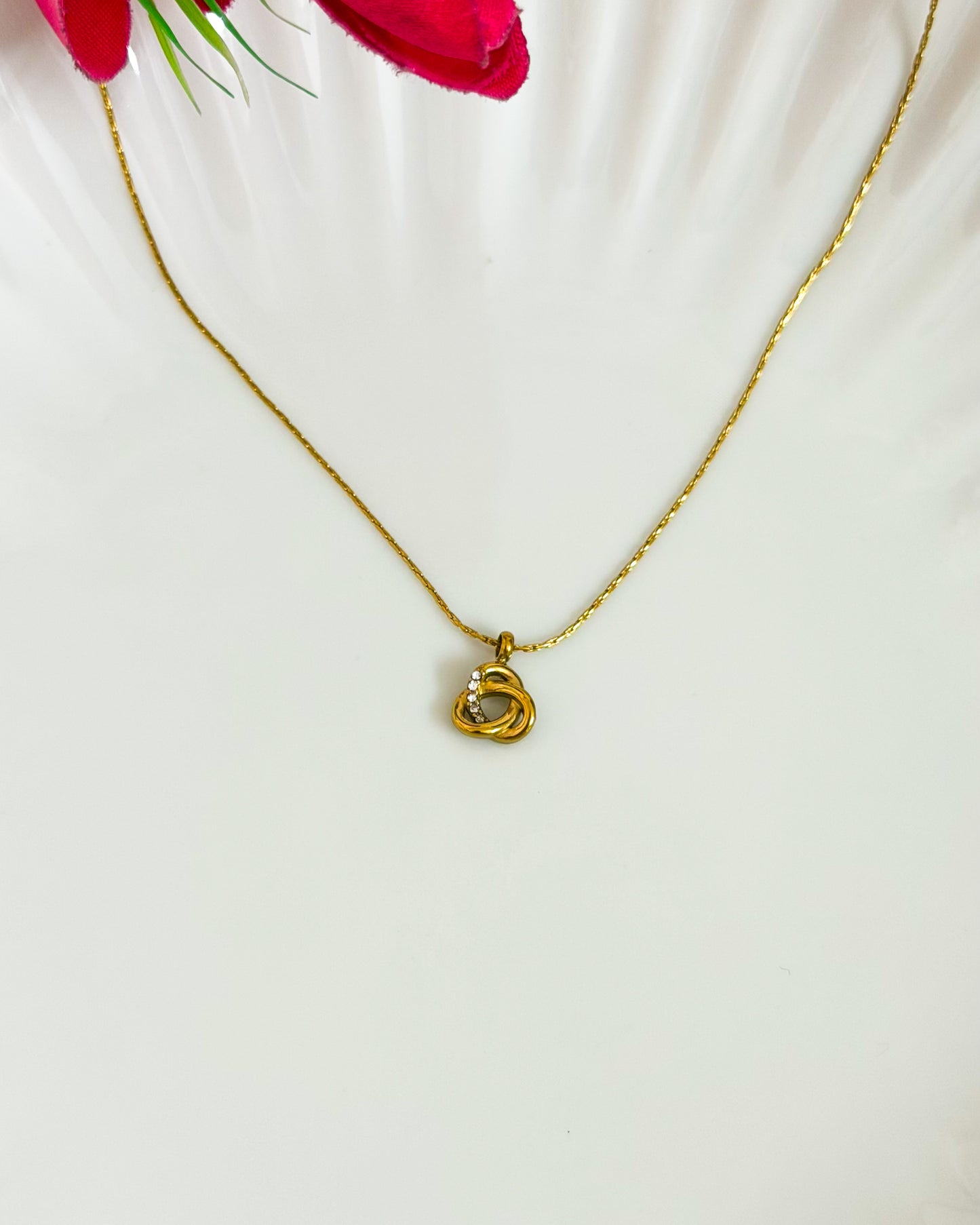 Love knot necklace