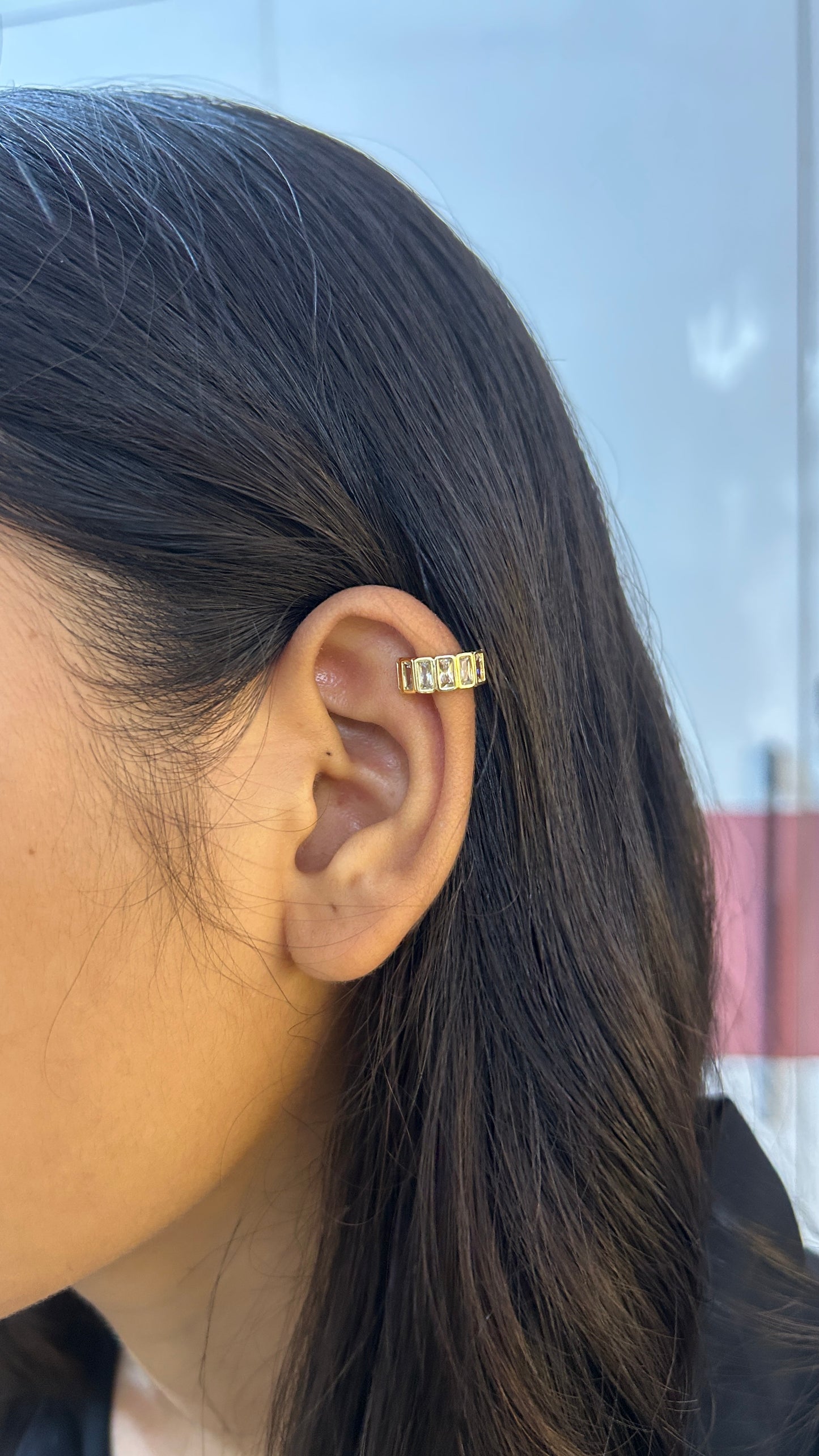 Luxe line no piercing press on Earcuff- single