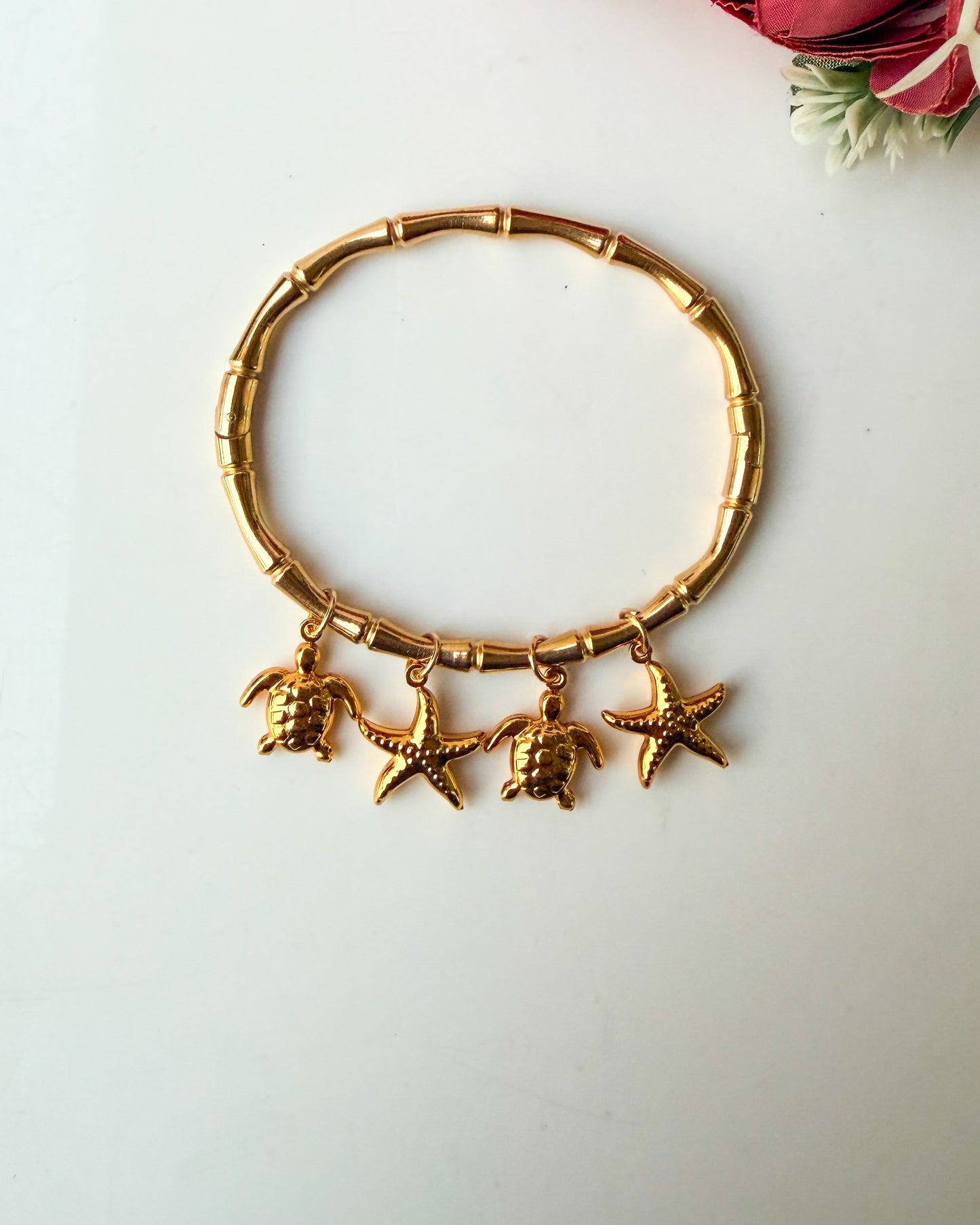 Starfish charm bracelet