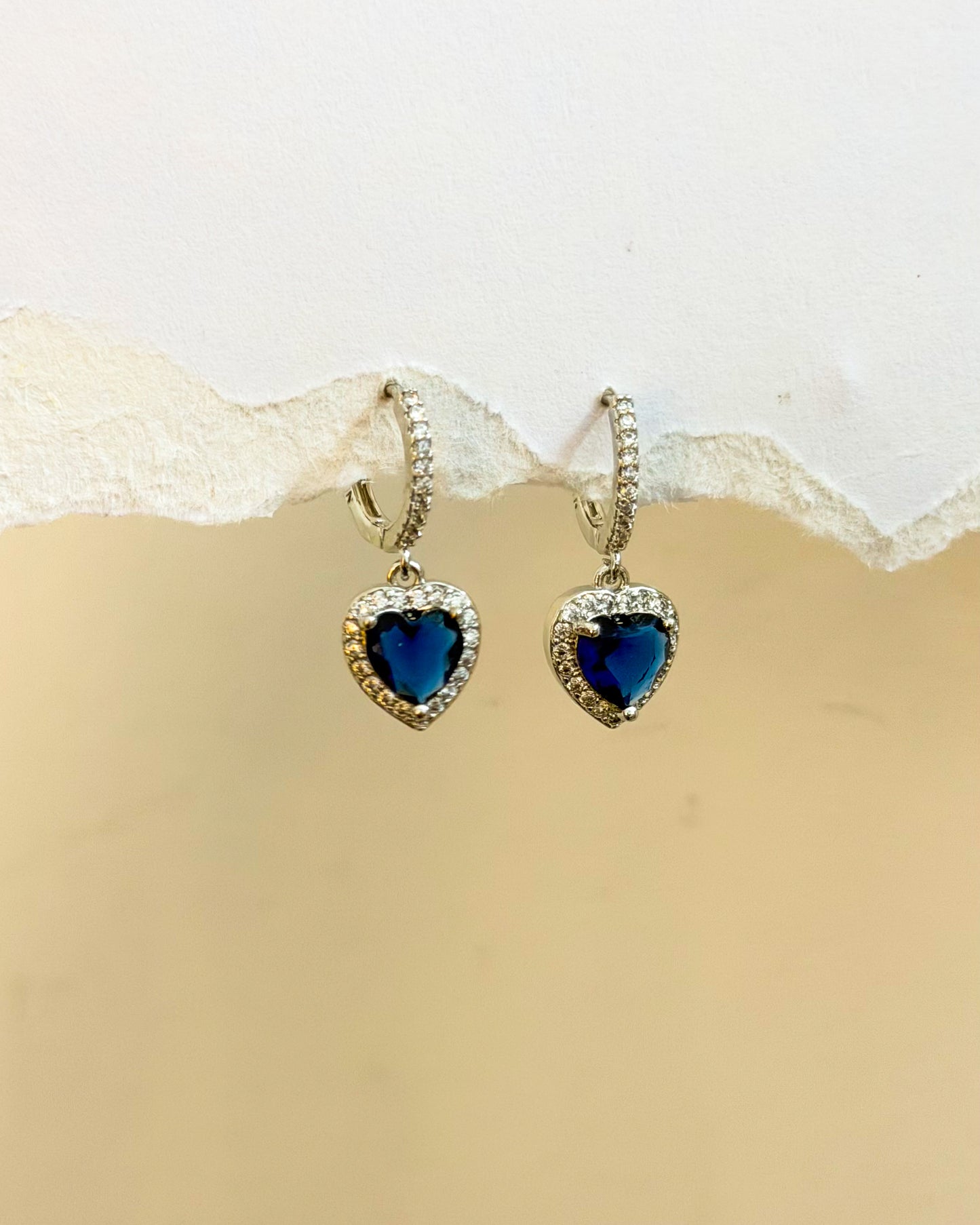 Blue stone heart silver Huggies