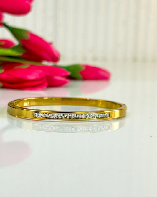 Half diamond thin wrist / baby size bracelet