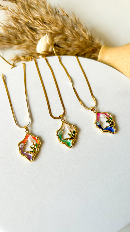 Vintage floral necklace