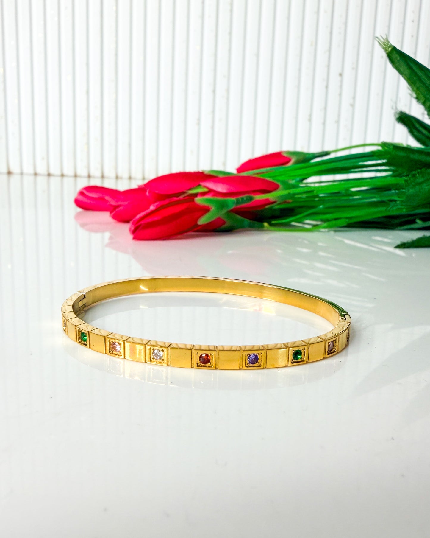 Multicoloured bracelet